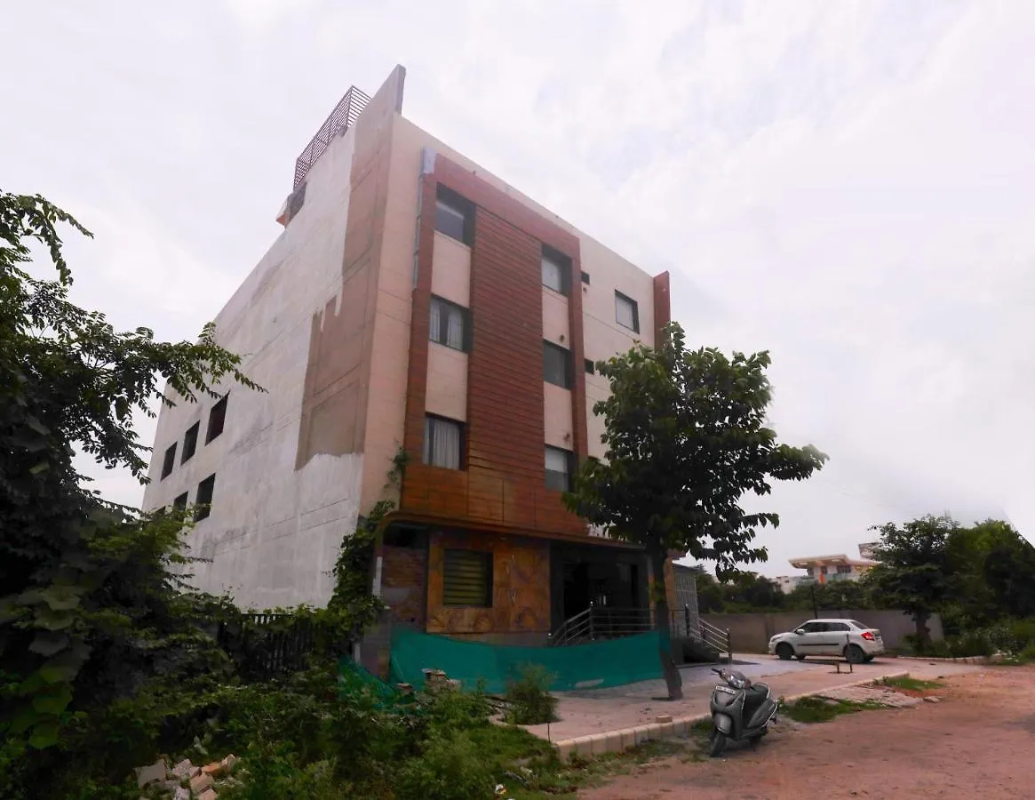 The Taj Pearl Hotel Agra  3*, Agra (Uttar Pradesh)