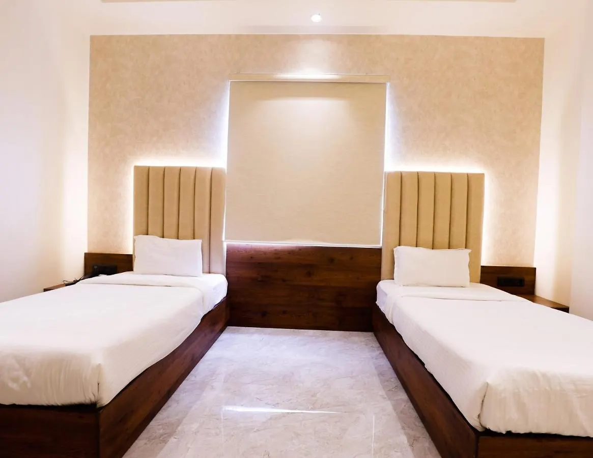 The Taj Pearl Hotel Agra  3*, Agra (Uttar Pradesh)
